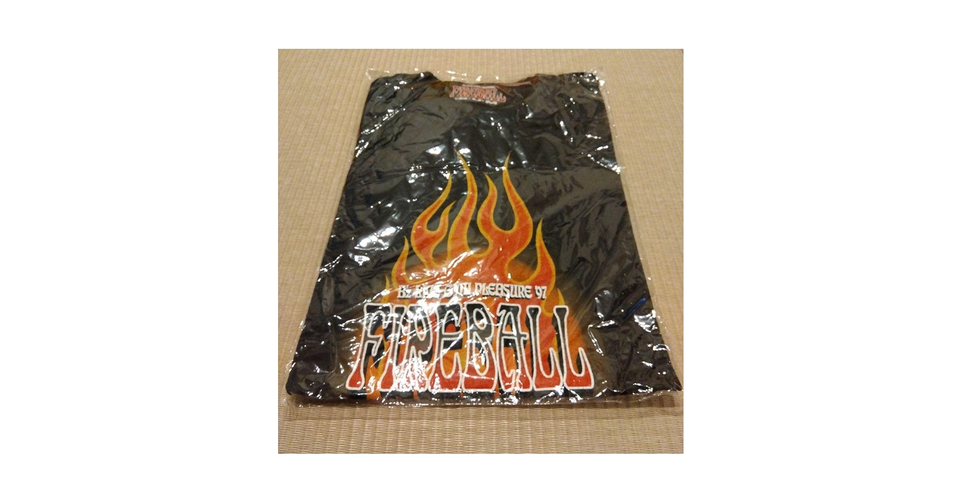 Amazon.co.jp: B'z Tシャツ FIREBALL : ファッション